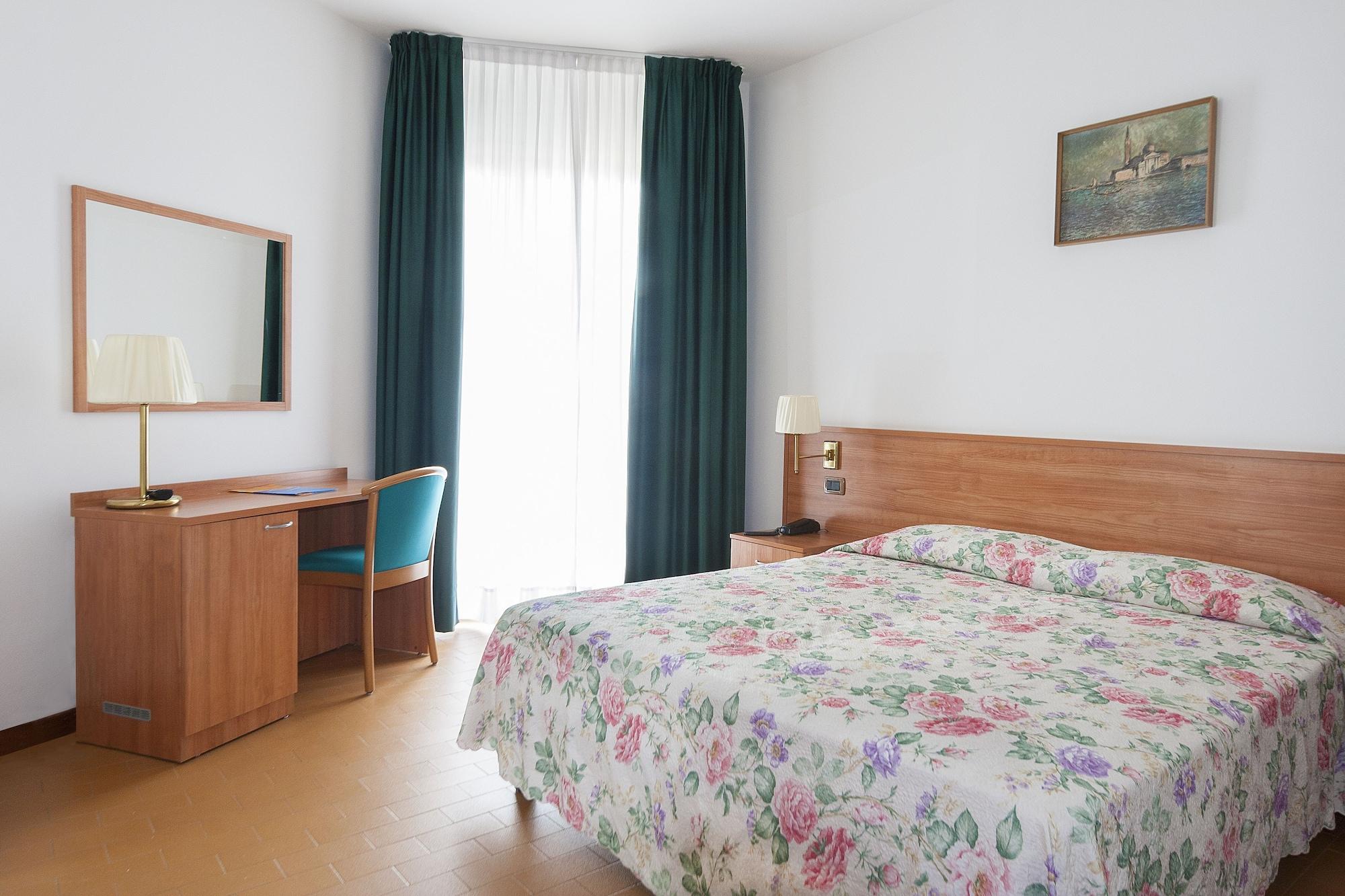 Regent'S Hotel Lido di Jesolo Ngoại thất bức ảnh