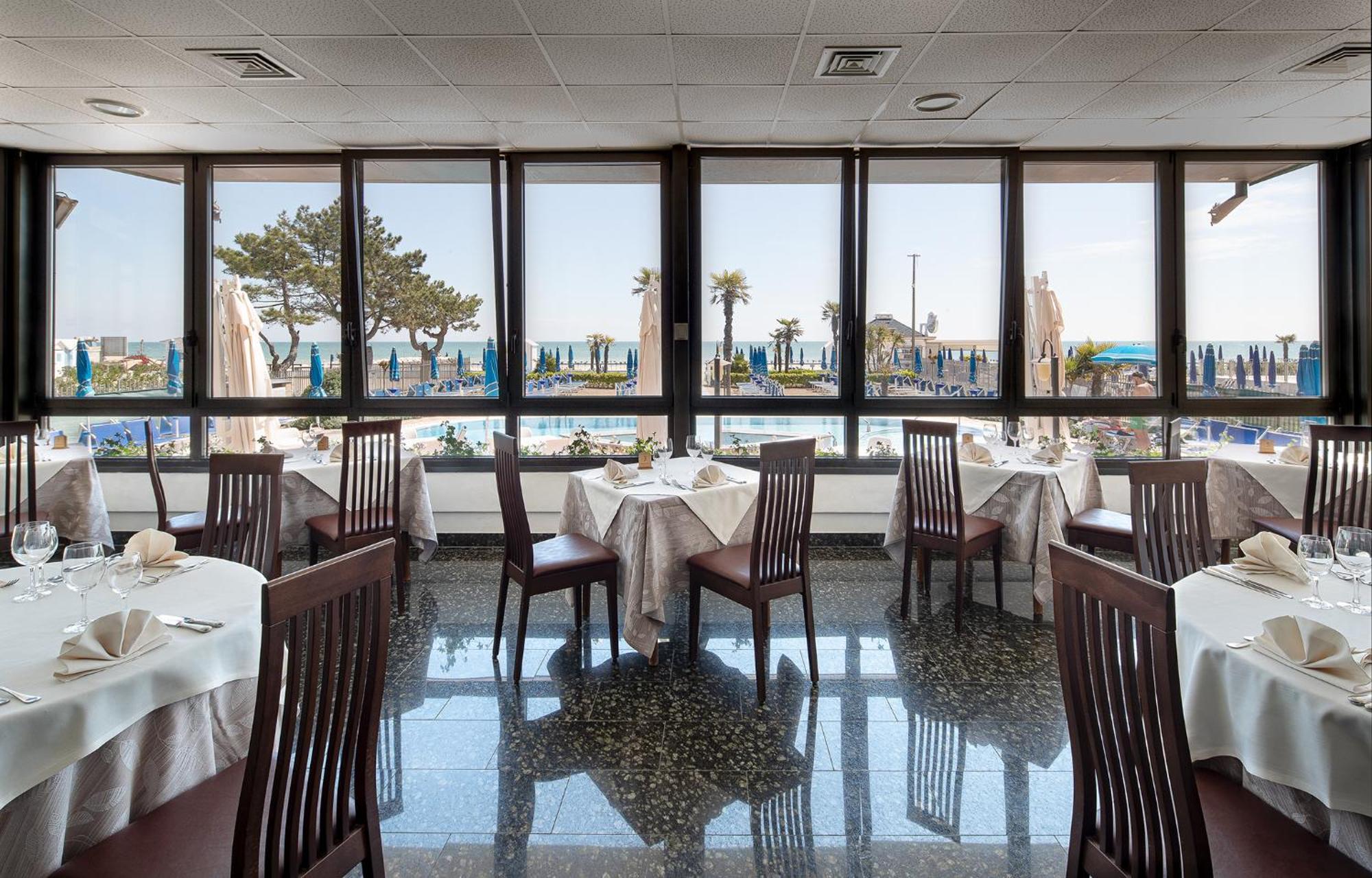 Regent'S Hotel Lido di Jesolo Ngoại thất bức ảnh