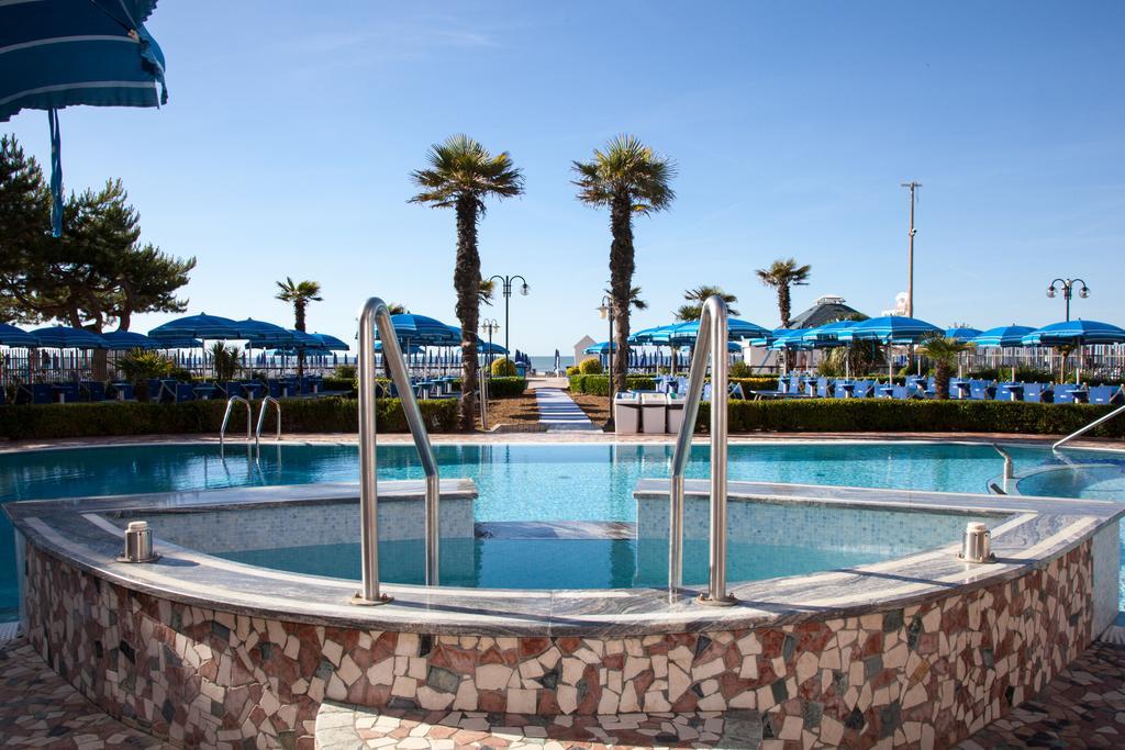 Regent'S Hotel Lido di Jesolo Ngoại thất bức ảnh
